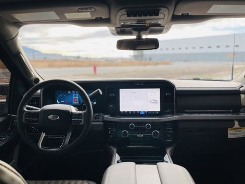 Used 2026 Ford F350 Platinum w/ Platinum Plus Package image 20