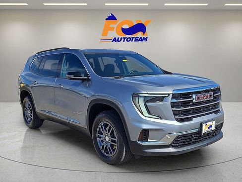 Used 2025 GMC Acadia Elevation image 7
