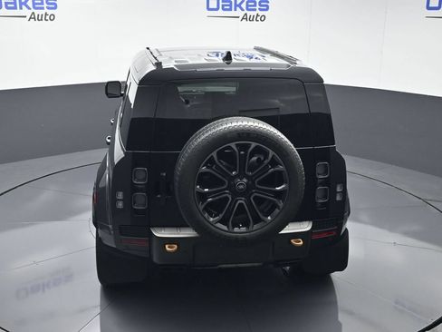 Used 2025 Land Rover Defender 110 AWD/4WD image 52