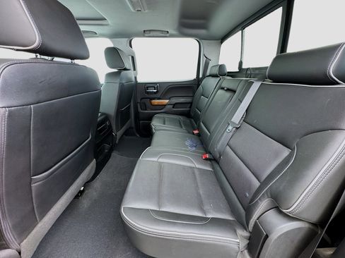 Used 2019 Chevrolet Silverado 2500 High Country w/ Duramax Plus Package image 15