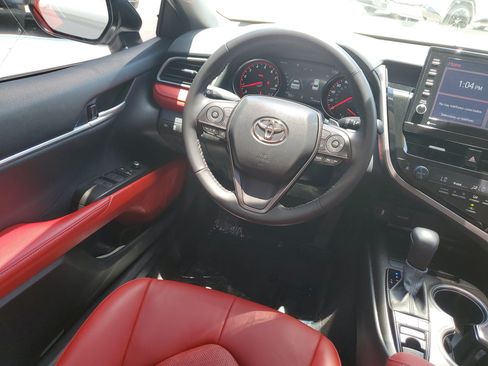 Used 2024 Toyota Camry XSE FWD image 15