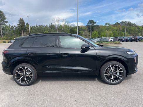 New 2026 Audi Q3 quattro 2.0T AWD/4WD image 4