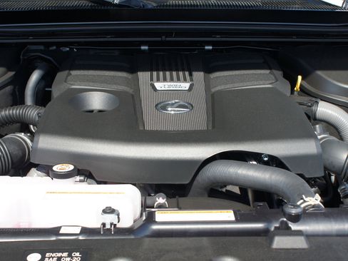 Used 2026 Lexus GX 550 w/ Accessory Package (31) image 28