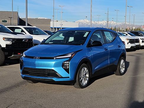 New 2027 Chevrolet Bolt LT w/ Comfort Package image 9