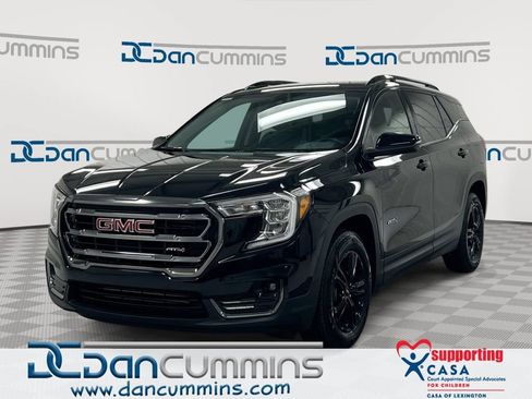 Used 2023 GMC Terrain AT4 AWD/4WD image 1