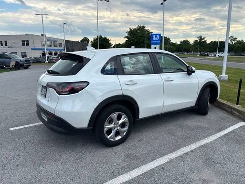 Used 2023 Honda HR-V LX image 5