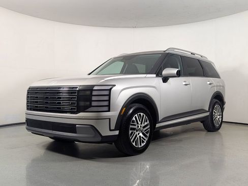 Certified 2026 Hyundai Palisade SEL FWD image 3
