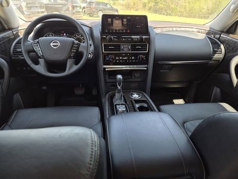 Used 2023 Nissan Armada Platinum w/ Captain's Chairs Package RWD image 20