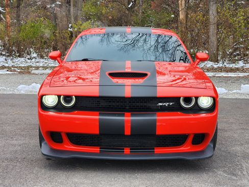 Used 2017 Dodge Challenger SRT Hellcat image 14