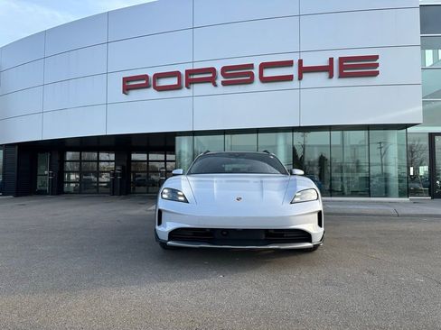 New 2025 Porsche Taycan 4S image 12