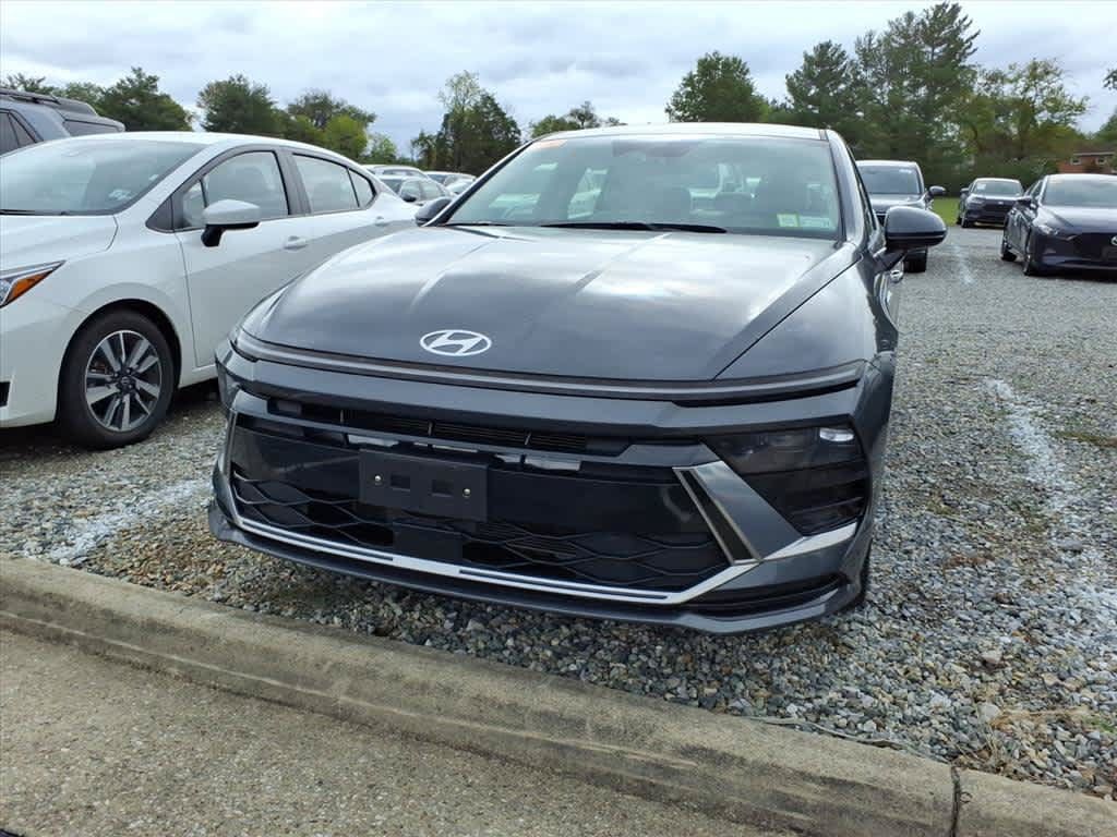 Used 2024 Hyundai Sonata SEL FWD image 4