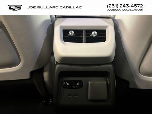 New 2025 Cadillac Optiq Sport 2 w/ LPO, Floor Liner Package AWD/4WD image 12