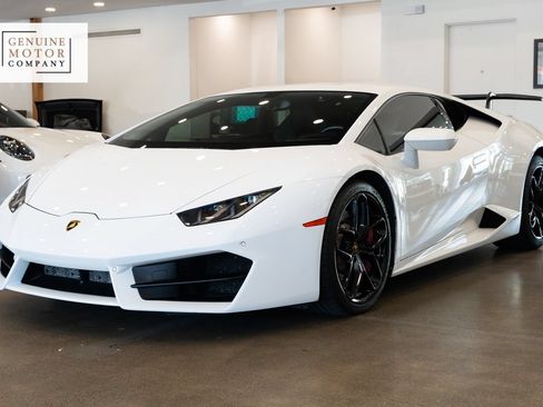 Used 2017 Lamborghini Huracan LP 580-2 RWD image 1