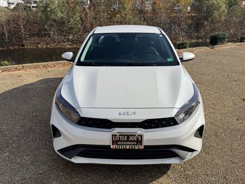 Used 2024 Kia Forte LXS image 12