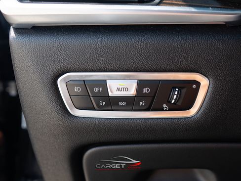 Used 2019 BMW X7 xDrive40i w/ Cold Weather Package AWD/4WD image 39