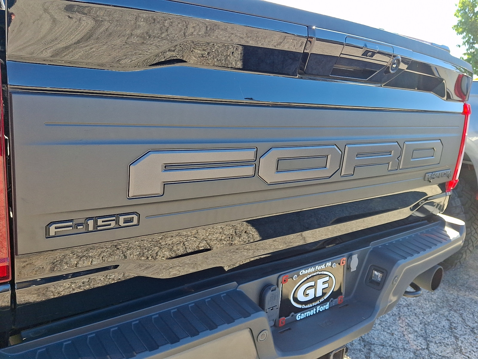 Certified 2023 Ford F150 Raptor w/ Raptor 37 Performance Package AWD/4WD image 32