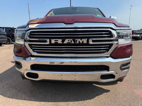 Used 2019 RAM 1500 Laramie AWD/4WD image 9