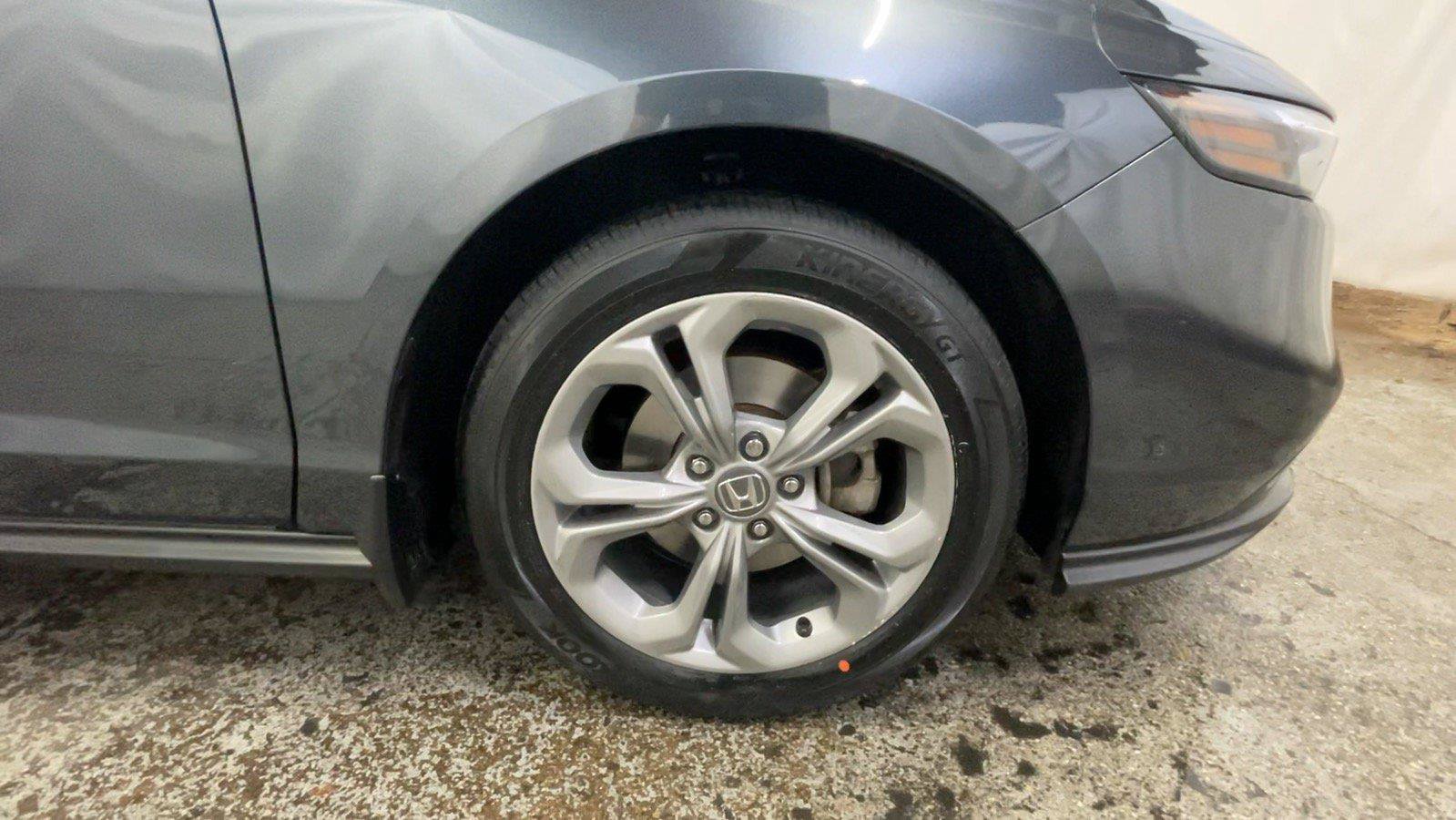Used 2023 Honda Accord EX image 18