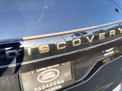 Used 2020 Land Rover Discovery HSE image 31