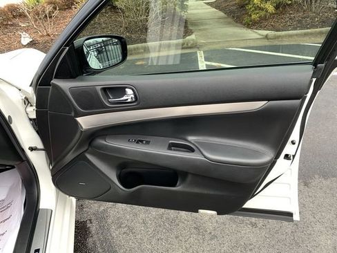 Used 2011 INFINITI G37 Journey w/ Sport Pkg - RWD image 13