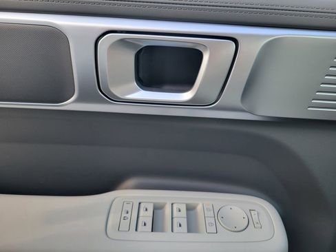 New 2026 Hyundai Santa Fe SE image 16