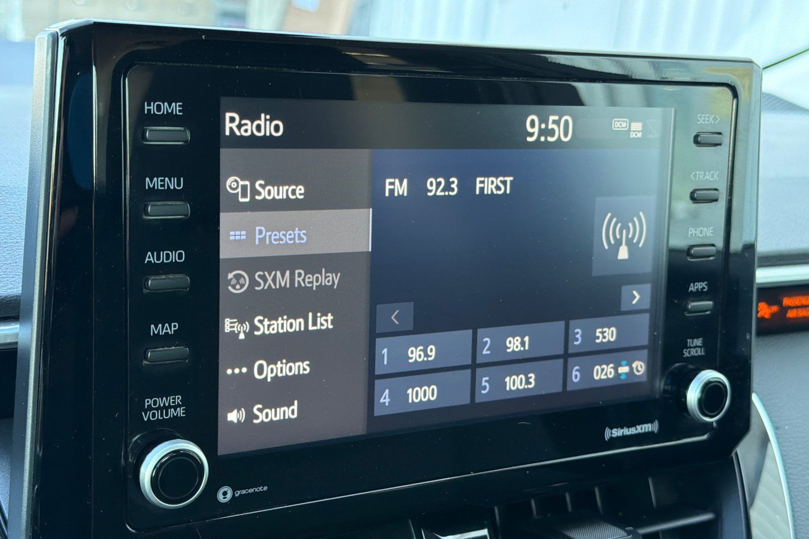 Used 2022 Toyota Corolla LE FWD image 16