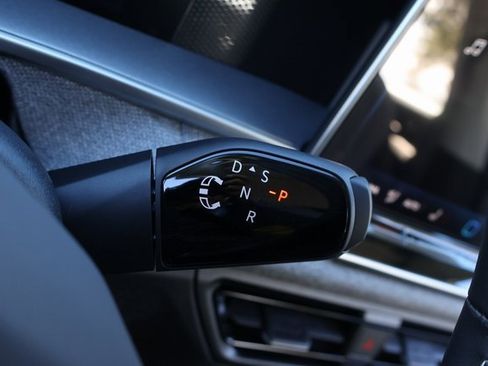 Certified 2025 Volkswagen Tiguan S image 26