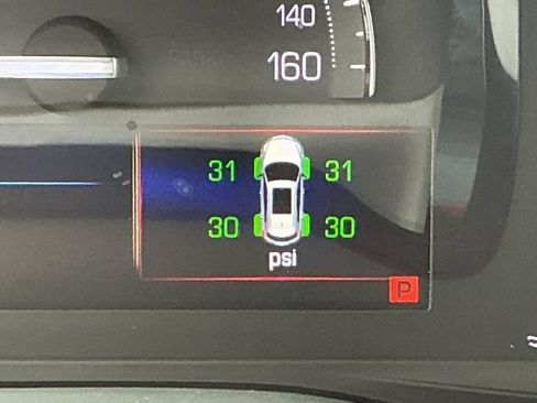 Used 2017 Cadillac XT5 Luxury w/ Driver Awareness Package FWD image 20
