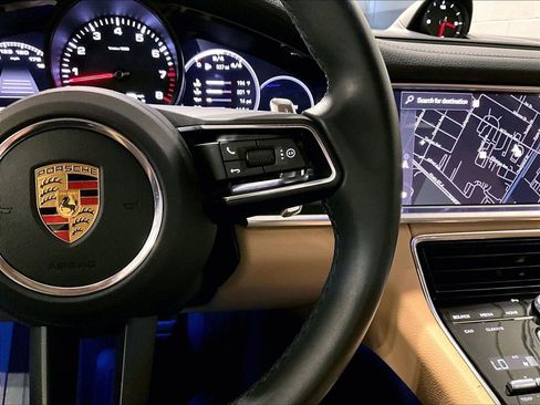 Certified 2023 Porsche Panamera 4 Platinum Edition image 24