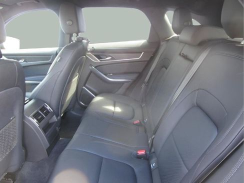Used 2022 Jaguar F-PACE S AWD/4WD image 3