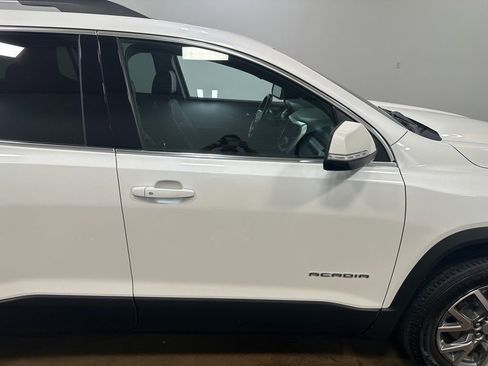 Used 2021 GMC Acadia SLT image 39