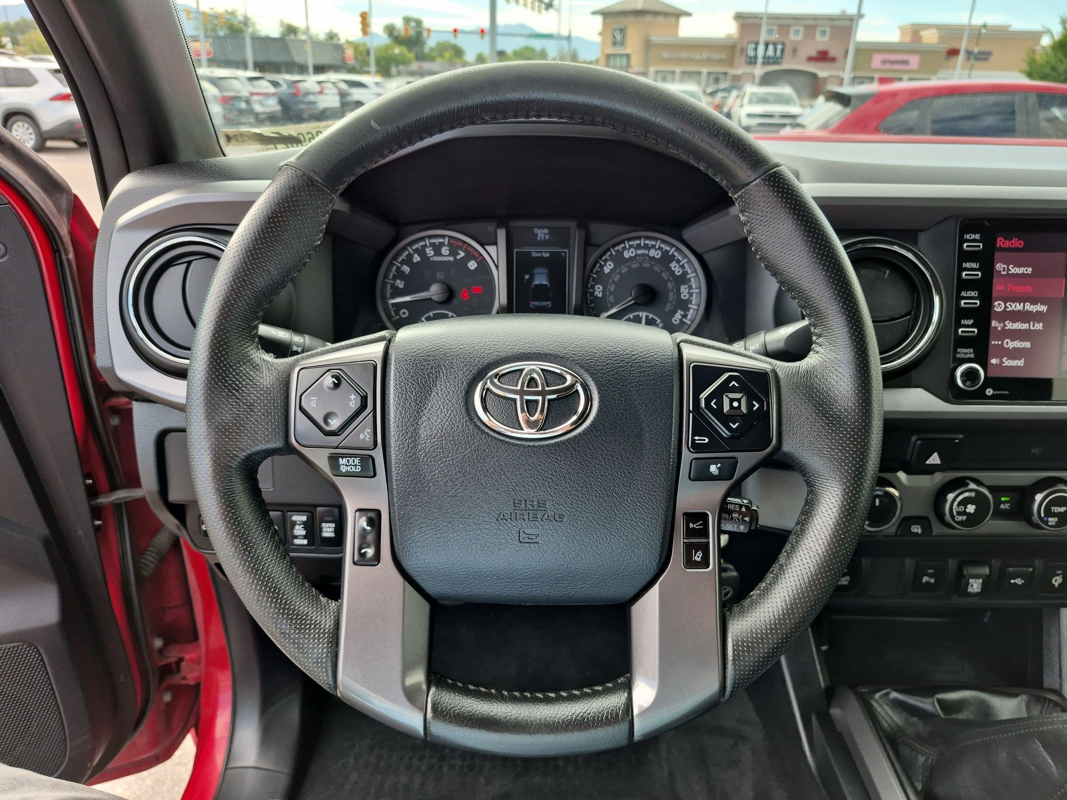 Used 2020 Toyota Tacoma TRD Off-Road w/ Technology Package AWD/4WD image 18