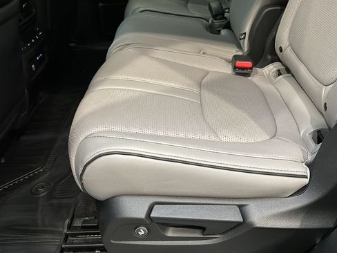 Certified 2024 Honda Pilot Elite image 20
