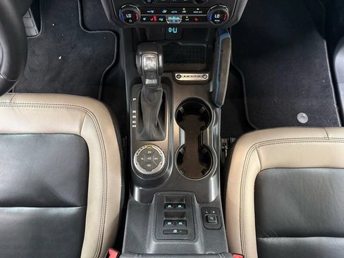 Used 2024 Ford Bronco Wildtrak AWD/4WD image 22