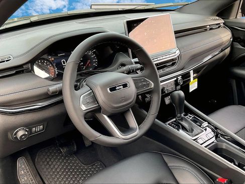 New 2026 Jeep Compass Latitude w/ Sun and Sound Group image 6