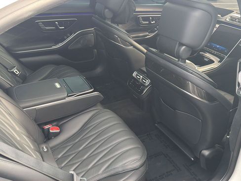 Used 2024 Mercedes-Benz S 63 AMG S image 32