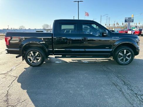 Used 2016 Ford F150 XLT w/ Equipment Group 302A Luxury image 9