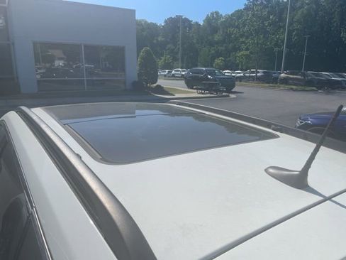 Used 2019 Jeep Compass Latitude image 5