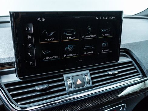 Used 2025 Audi SQ5 Premium Plus w/ Premium Plus Package image 16