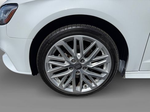 Used 2018 Audi A3 e-tron Premium Plus w/ Technology Package image 9