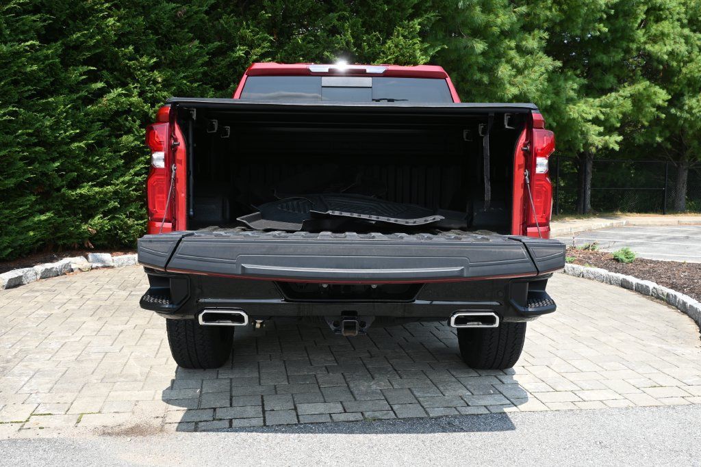 Used 2024 Chevrolet Silverado 1500 LT Trail Boss w/ LT Trail Boss Premium Package AWD/4WD image 33