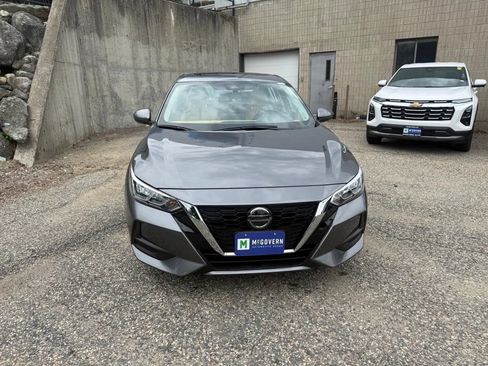 Used 2021 Nissan Sentra SV w/ SV Premium Package FWD image 10