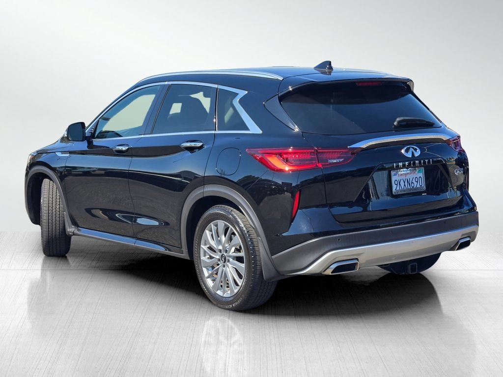 Used 2023 INFINITI QX50 Luxe FWD image 8