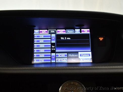 Used 2013 Lexus ES 300h image 43