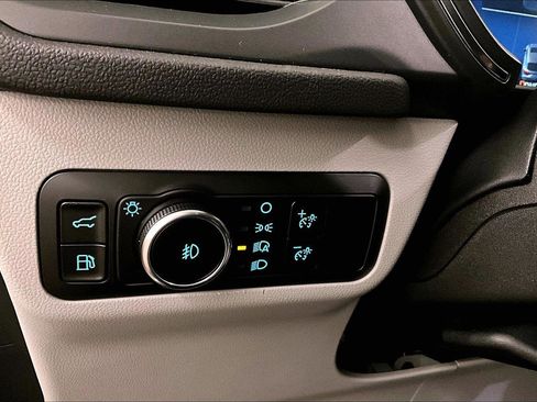 Used 2025 Ford Escape SE w/ PHEV Premium Package image 30