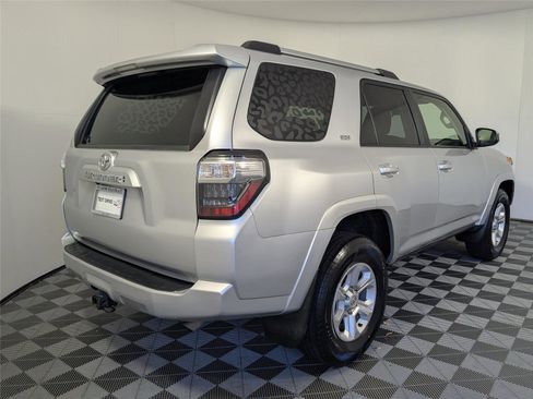 Certified 2022 Toyota 4Runner SR5 image 6