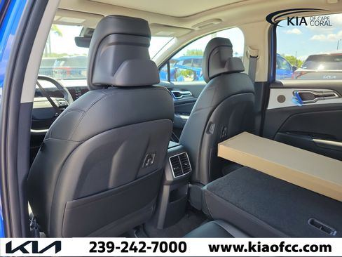 New 2026 Kia Sportage EX w/ EX Panorama Roof Package FWD image 13