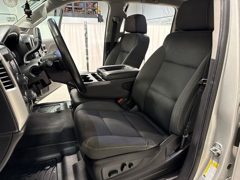 Used 2018 Chevrolet Silverado 1500 LT w/ All Star Edition image 8