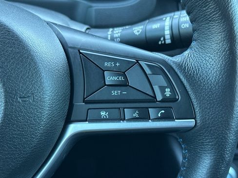 Used 2022 Nissan Leaf SV image 27