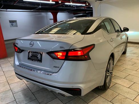 Used 2023 Nissan Altima 2.5 SL image 7